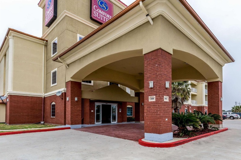 Comfort Suites Galveston Main image